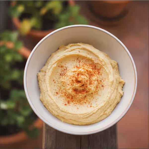 Hummus casero, ya emplatado