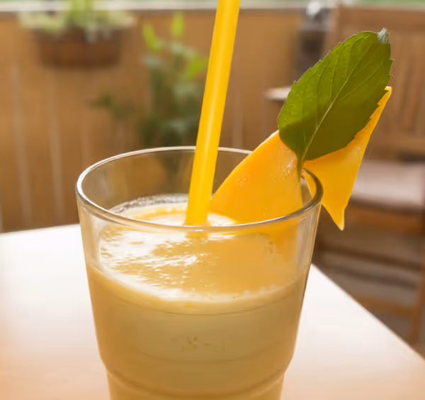 Mango Lassi, ya emplatado